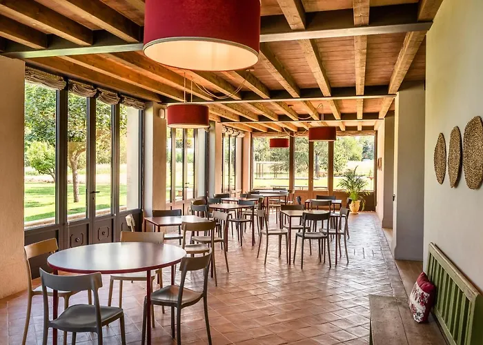 Zucchi Bioagriturismo 农家乐 *