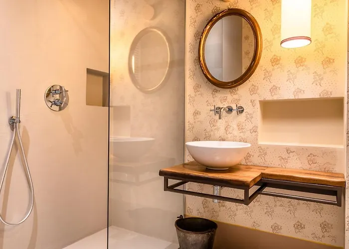 Zucchi Bioagriturismo مزرعة للإقامة *